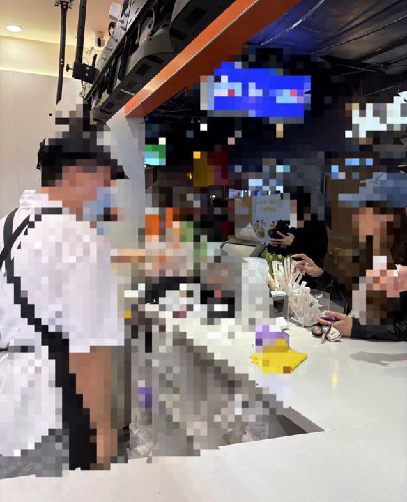 贝思盈配资 外卖骑手们的“流量”副业